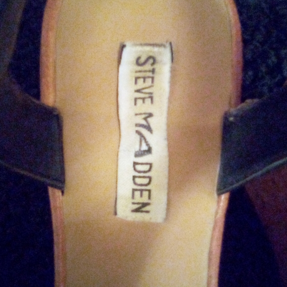 Steve Madden platform sandals t-strap - Picture 3 of 3